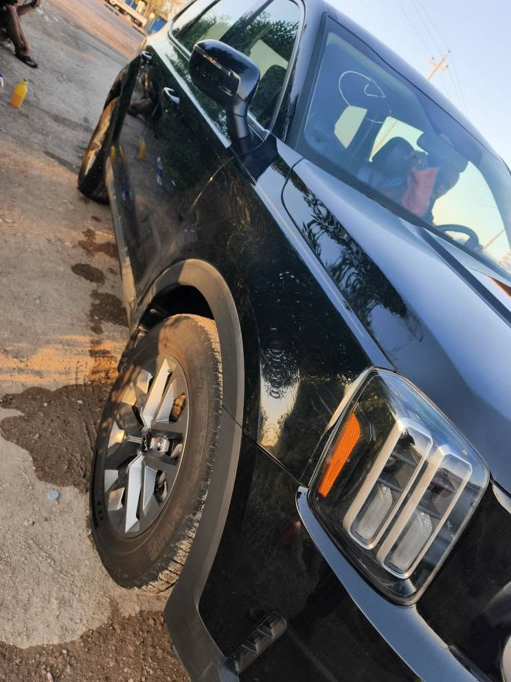 السلام عليكم 

للبيع فقط 

السعر : 250  وبيها مجال ((((ما تلكه بالسوك هيج سعر )))) 

كيا تيلورايد موديل 2024 
لون اسود ملكي 

المواصفات (عاديه) 
بصمه 
كشنات جلد 
٧ راكب 
٣ قطع تبريد مركزي 
رادار امامي (توقف ذاتي ) 
رادار خلفي 
نقطة عمياء 
تحديد مسار 

الضرر : تبديل بنيد فقط بدون دواخل ( قطعه واحده فقط ) 
سيارة جديده واحلى من الصور 

ملاحظة : سيارة داخله كتاب شهداء محجوزه سنتين 
وكالة عامه خلال السنتين مع ضمان التحويل بعد انتهاء المدة المصيب, بابل


**إذا كنت صاحب هذا الإعلان وتريد حذفه لأي سبب، رجاءا أرسل رسالة إلى الدعم الفني**