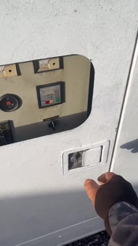 دويز كاتم البيع 30كايفي تشغيل وطفه اتو مكان بغداد الاستفسار 0776327960...