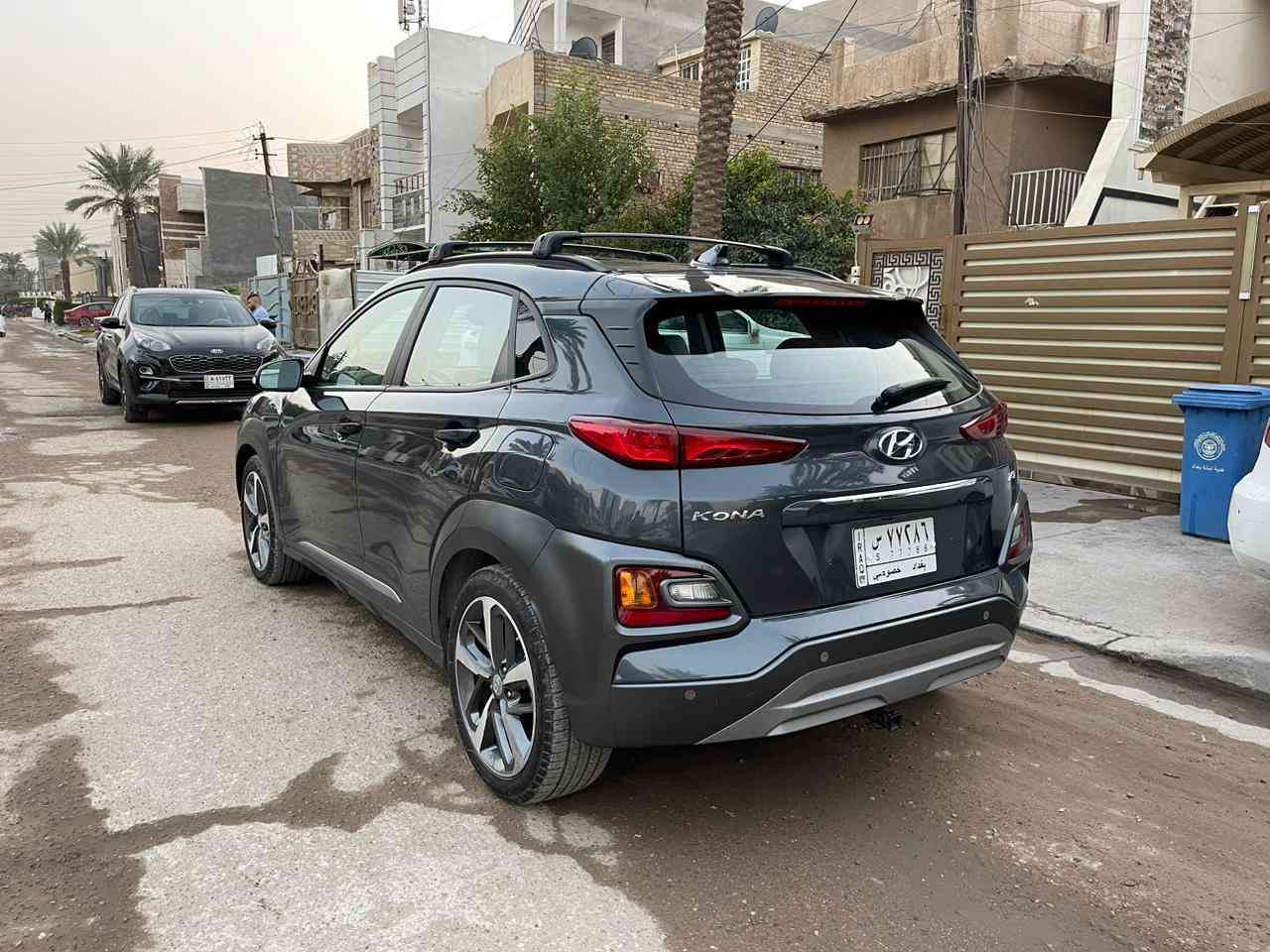 Hyundai Kona2021 Limited 1.600 Turbo السياره فول مواصفات بصمه فتحه تدفئه كراسي سبورت مود شحن واير ليس بصمه ابواب شاشه حادث سياره جنطه مبدله ومصبوغه وجاملغ خلفي ايسر مصبوغ ومعدل ماشيه 49000 الف  ميل سعر سياره 155 وبي مجال مكان السياره بغداد الغزاليه رقم تلفون ***********
