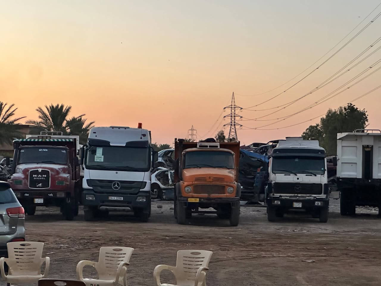 العنوان معرض دجله لبيع اللوريات
التاجي قرب الحي الصناعي 
للاستفسار على الارقام التاليه

‏‪***********‬‏ حكم الحديدي 
‏‪***********‬‏ عمر الحديدي 
*********** هادي اللهيبي
***********  عمر الحديدي
*********** محسن التميمي
