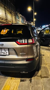 🚘 جيب بزون 2019 فور ويل  لايتود ✅ محرك 2000 تيربو ✅ الممشى: 107 ألف كم...