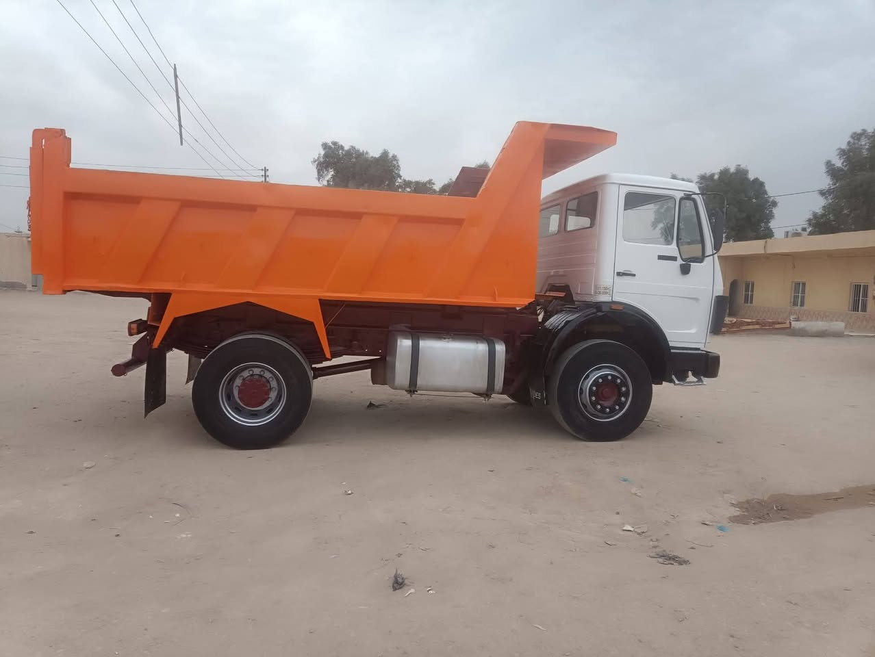 للبيع موديل 87 اصل راس سنويه قلاب ل28 مكينه 28 گير برميل نمرتين ايفلتن بدون شلعه فقط اكسن جي اف شاصي مكفول تخم تاير سعره 210 وبيه مجال مكان السياره بالناصريه جاهزه للعمل اي استفسار
***********
