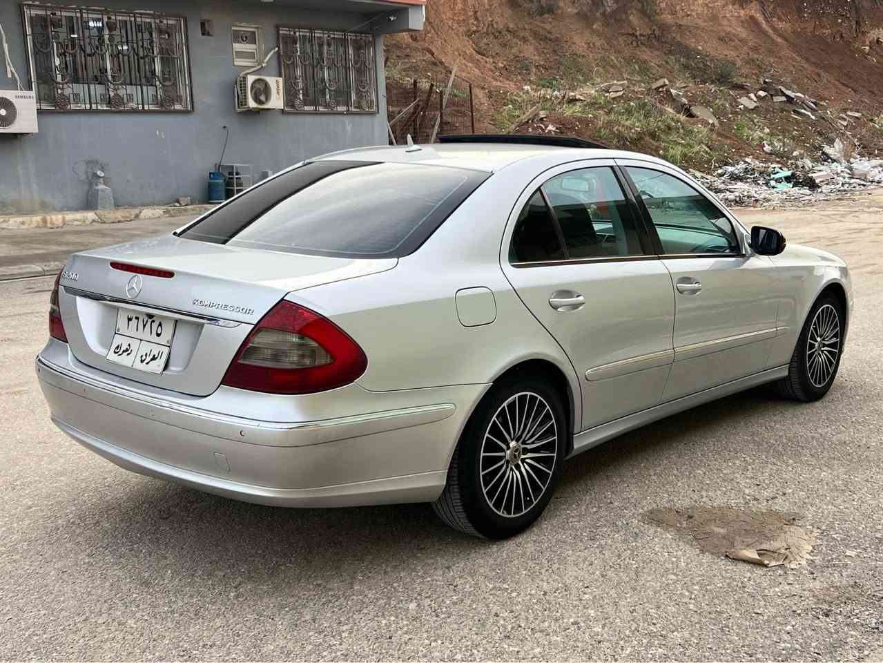 للبيع نقداً… مارسدس E200 موديل ٢٠٠٨… محرك ٤ سلندر… كير اوتو…. سلايت… كشنات جلد وكهرباء وهيتر… السيارة كلين بدون دعم ولا صبغ كلهه بلادية ومابيهه اي نقص ولا عيب حيل مرتبة… المكان دهوك… السعر ١٢٨ ومجال… للاستفسار 
***********
*********** دهوك, العراق
