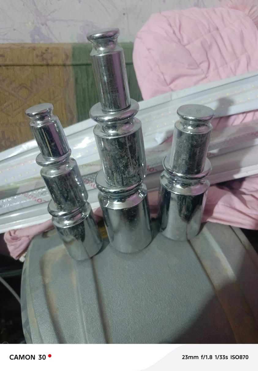 السلام وعليكم اغراض علوه مخضر للبيع ميزعدد٣ صماطه دجاد+ حوض سمك + قفص دجاج +ميزان اكتروني + ميزان كفه ويا سيتين عيارات موجود واساب مكاني بغداد الكماليه وموجود تغليف جدار ***********
