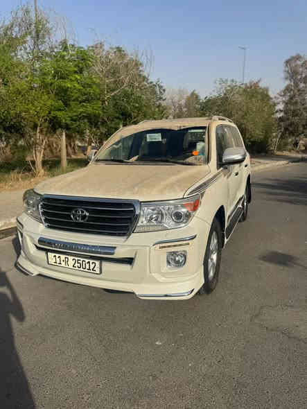 السلام عليكم 
لاندكروز ك2014 ( اخت الزيرو ) ساز اصل 
السياره عل شرط كفاله عامه حديد وبلاستك
عل وضع الشركه استخدام شخص واحد فقط 
جديده بمعنى الكلامه ماشي43 الف بعدهه فابلون الشركه عليهه المواصفات معروفه فول 1/1
كشنات جلد لونين
كشن السائق كهرباء
8 ايرباك 
3 قطع تبريد 
محرك 6 سلندر 4000
فورويل دفع رباعي 4x4
بصمه تشغيل عن بعد 
زراك لايت لايت زنون 
ويل 18 تخم تاير جديد قبل سبوع شاده
السياره جاهزه من كلشي 
شرط تراي زيرو
مكان السياره بغداد 
***********
