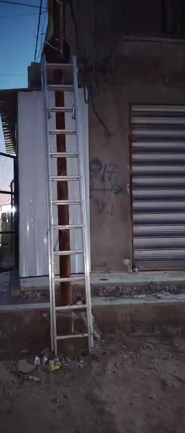 السلام عليكم عندي اقفاص عدد 7 
2 قياس 60 و 5 قياس 90 +درج المنيوم + دريل همر سعر القفص 40 والدرج 100 
والهمر 100 المكان بغداد قريب عل بلديات ***********
