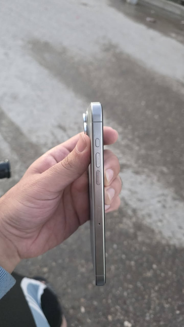 السلام عليكم
Iphone 15 pro max

 اللون :تيتانيوم 

نسبة البطارية: 86%

عدد الدورات:468

الجهاز شرق اوسط

 الجهاز كلش نضيف وموضح بالصور

مراوس بجهاز s25 ultra 

📍 الموقع: بغداد

للاستفسار يرجى التواصل على الخاص او على رقم الهاتف:

***********
