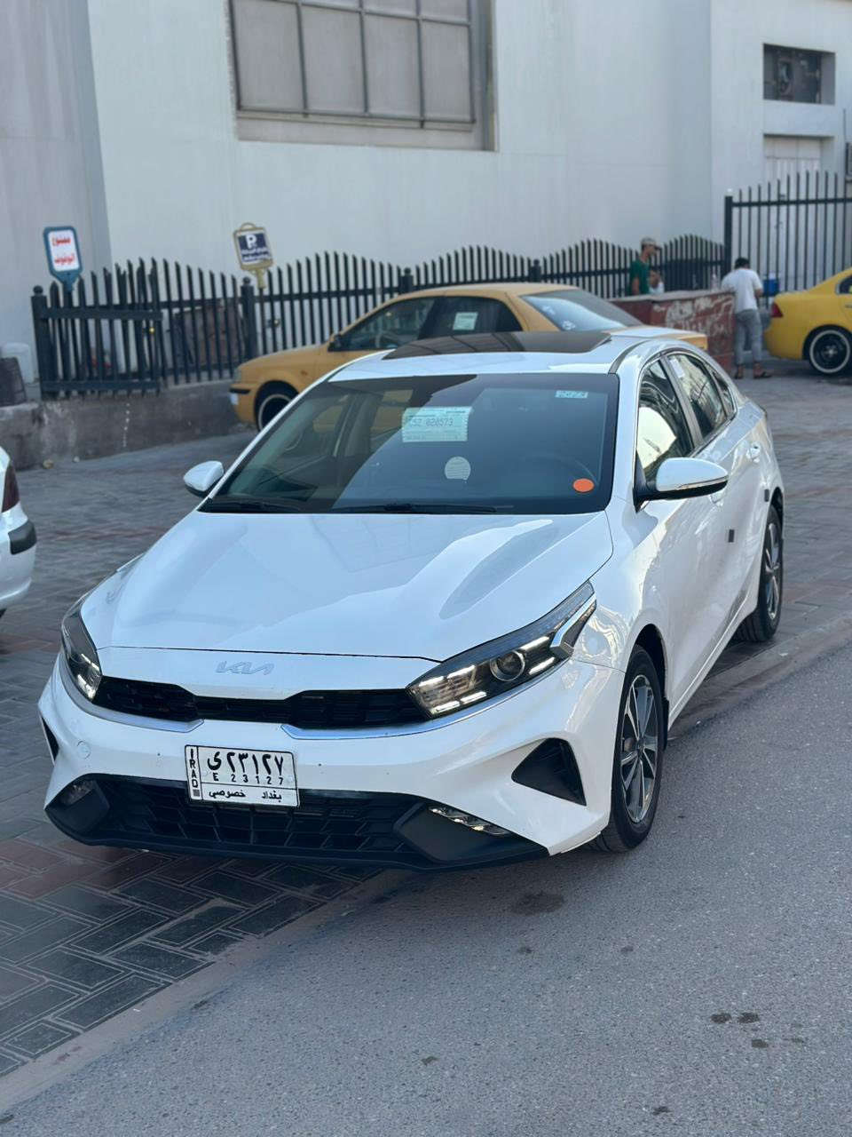 سيراتو 2023  مكينه 2000  السعر النهائي 160
السونار بلمنشىور موجود 
فول مواصفات 
ماشيه 34 الف 
رقم بغداد مكانها السماوه المركز 
***********
@
