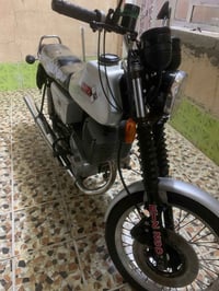 مرخصه مدير الاكروب دراجه للبيع 82مقدم دسك الاستفسار عل الرقم 077624502...