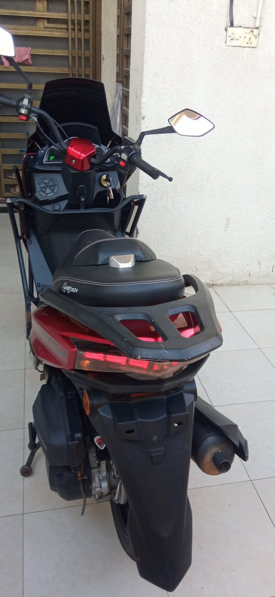 دراجة للبيع  نظافتها مثل ما موجود بالصور , للاستفسار الاتصال على رقم الهاتف ***********
