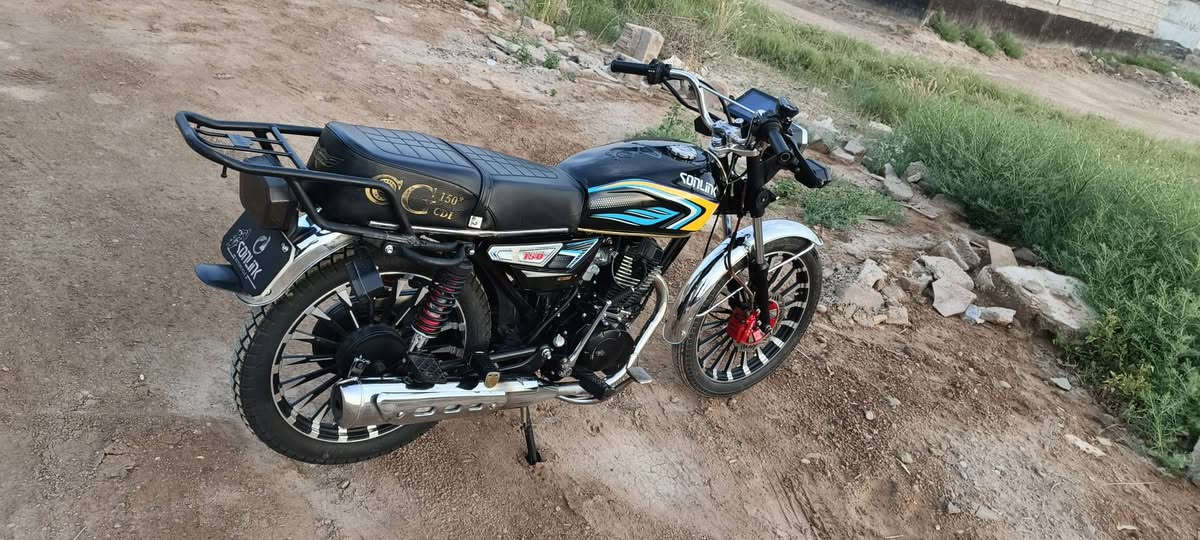 دراجه للبيع موديل 25 كامله مابيها اي نقص بصمات كامله 🤸
وراق بيها❤‍🩹

سعر 700بيها مجال قليل 😛

مكاني ديالئ خالص هبهب 😛

رقمي ***********😛
