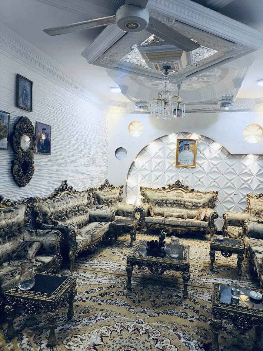 (#أَعَــــــــــــــــــــلَأَنَ) 
   ((#مكتــب_شمــس_الباحــث_للعــقارات_السماوة))

دار للبيع ▪️ منطقه السياسيين  موقع مميز جداا

المساحــه ▪️250 m

 يتكون من 4 غرف نوم صالتين استقبال مطبخ صحيات كراج سياره 

لمعرفه السعر   اكتب يالله او تم توصلك كل التفاصيل 

#حاب_تعرض_عقارك_كل_ماعليك_مراسلتنا_على.          _الخاص_أو الأتصل_على_أرقام_المكتب https://www.facebook.com/shamsalbhith?mibextid=LQQJ4d

     شمس الباحث للعقارات السماوة 
                       بأدارة    
             ابو مؤمل الفرطوسي      
                  ***********      ***********

(🌹#شعارنا_الأمانة_والثقه_والأخلاص_في_العمل🌹)
