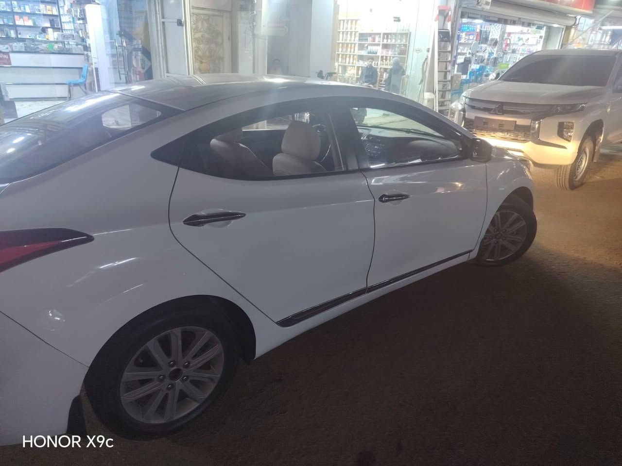 سلام عليكم النترا موديل2015 مكفول كفاله عامه رقم نجف دولي سياره فول عدا لبصمه مكينه 1800 حدايه تبريد تخم تاير حدايه جداد لسعر 123وبيه مجال لشراي الستفسار على رقم مامتوجد على نت مكان السياره النجف حي ميسان
***********
