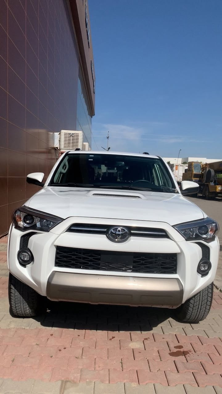 ماشاءالله
‏TOYOTA  4RUNNER TRD Off Road Model 2024✍️
~ تويوتا 4 رنر  
~ وارد أمريكا  
~ موديل2024
~ محرك 6 سلندر  / V6 
~ مواصفات  TRD Off Road Prenium
~فول مواصفات 1/1~)
~بصمة 

~ دبل أكسل ( 4*4) ونظام الزحف الخاص ب trd
~ شاشة كبيرة
~   كاميرة خلفية
~ كشن  كهربائي
~ داخل اسود 
~ رادار امامي و جانبية 
~تحديد سرعة 
~نظام ECO
~ حجم تايرات١٧ ويل بيلادي 
~ (  5 ) خمسة راكب 
~ ماشي47 الف ميل 
~ سيارة بدون صبغ 
~ ايرباك سترن وبردة راجع ببلادي اصلية 
~ رقم شاصي موجود في المنشور 
~صورة حادث موجودة في المنشور 
~ سعر(320 )💰ورقة دولار بيها مجال 🤏
***********
***********
