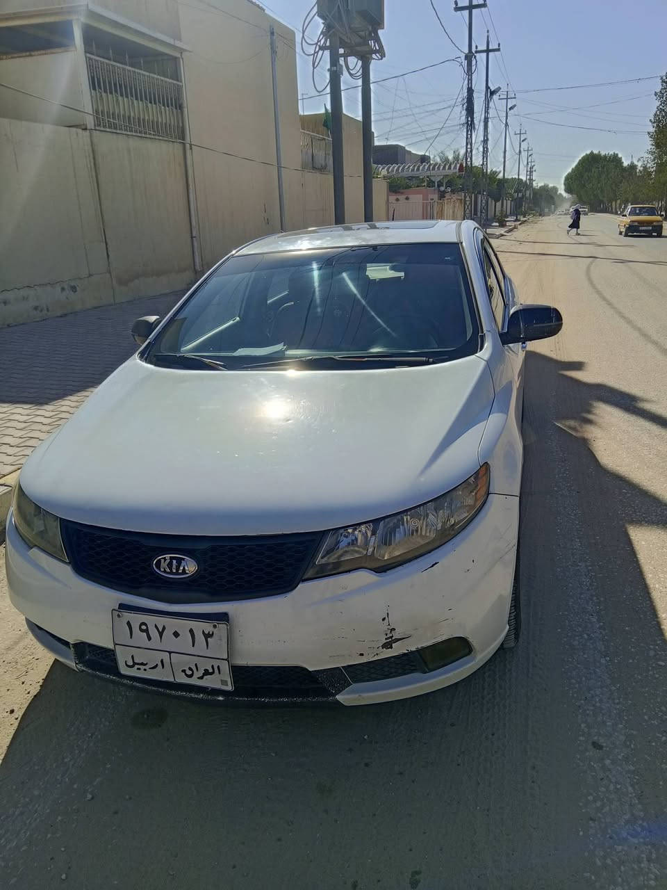 السلام عليكم سيراتو للبيع2011 فول مواصفات سياره جاهزه رقم اربيل تريد وكاله تريد تحويل بيه قطعتين فقط مكينه جديده قبل شهرين شاديه مكينه 1600 مكلف بلنشر مكلف بلنشر هاذه رقم صاحب السياره *********** مامتواجد عله النت اتصل أو بيك خير ودلل السعر 95 أو بيه مجال قليل
