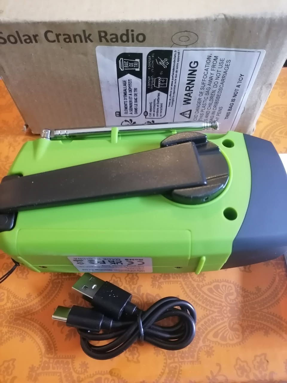 راديو الطواريء متعدد المهام متوفر 
توصيل موجود


**إذا كنت صاحب هذا الإعلان وتريد حذفه لأي سبب، رجاءا أرسل رسالة إلى الدعم الفني**