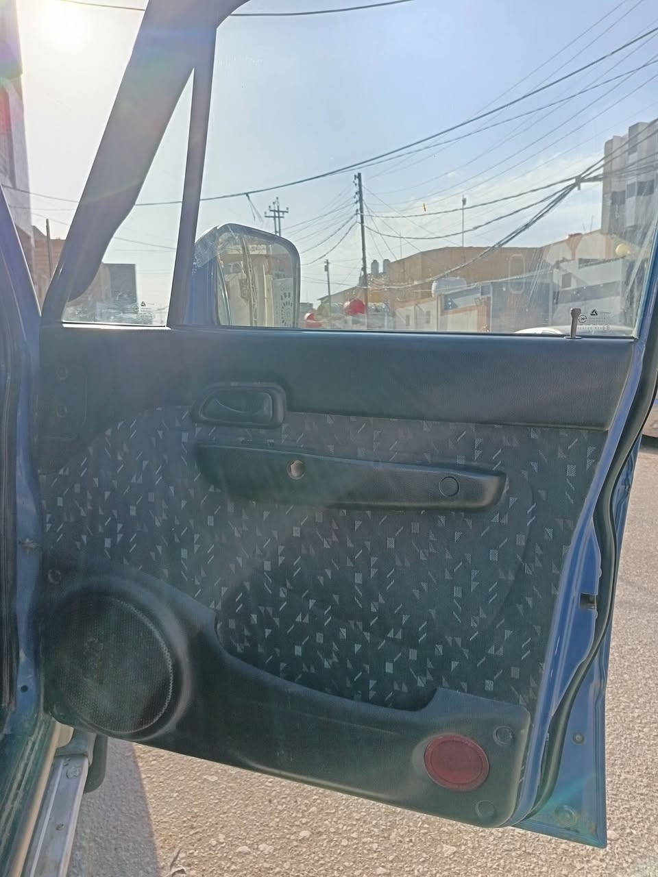 السلام عليكم كالوبر للبيع رقم انكليزي سياره بسمي صدر جديد زوج تايرات جدد كهربائيات ما عايزهن شي محركها بلادي 6سلندر بانزين مكان سياره نجف سعر 55وبيها مجال ***********
