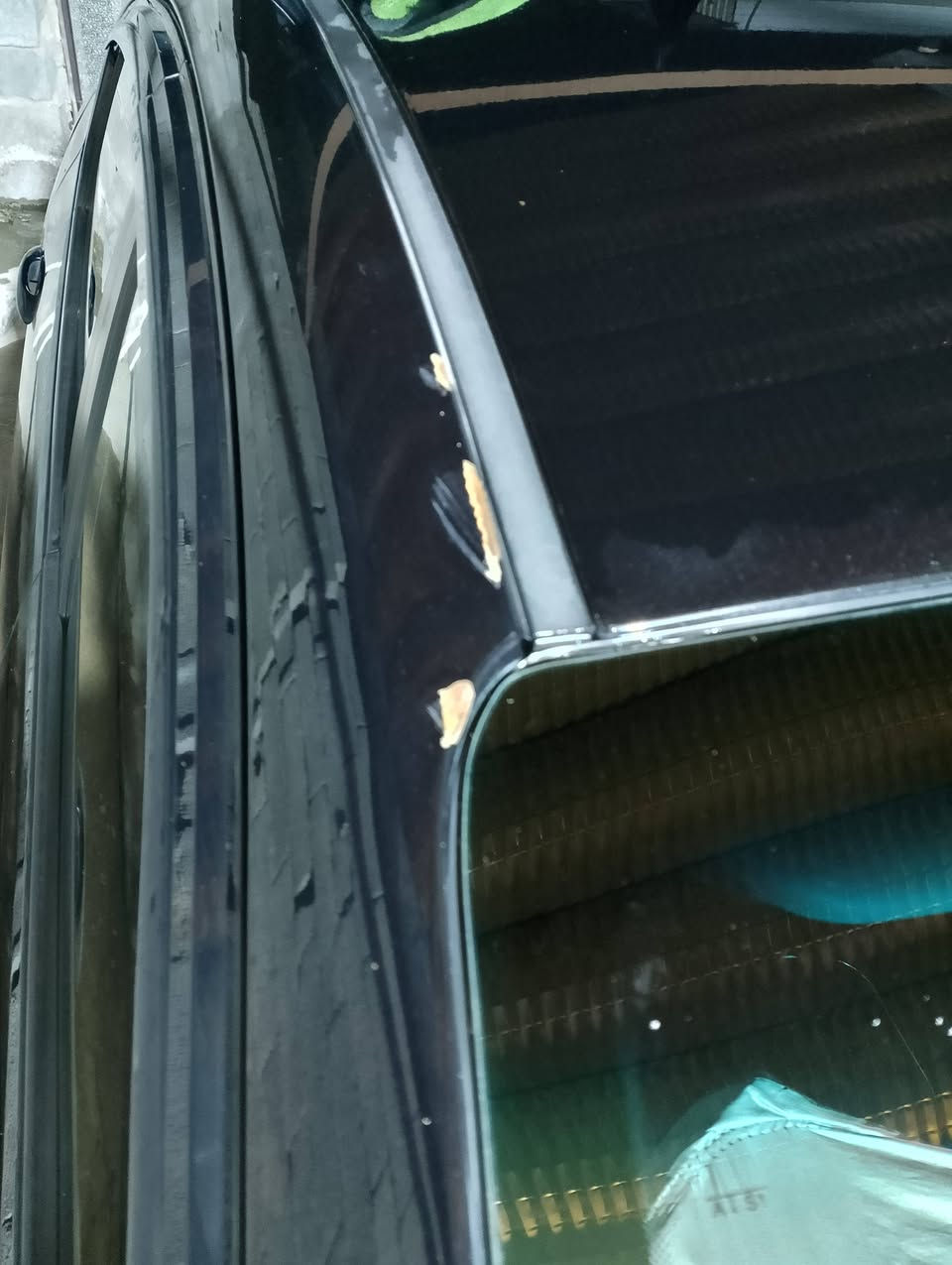 من رخصة الادمن سلام عليكم اخوان سيارة فورتي للبيع موديل 2018وارد كندي السيارة خير من الله تدفئة تبريد كشنات تدفئة محرك2000 دكشن عالي دوش السيارة حادثهة باب من صفحة كنر وهلال مرجع على البارد مابيهة قطرة جوية والسيارة خير من الله. نظام تحكم قيادة بدون ايرباك واكو طخة قبل سبوع واقفة السيارة وطخوهة الي بلتكمة كما موظح بلصورة. والسنوية ساقطة ومابيهة اي غرامة مجرد تجديد سنوية تخم جديد تايرات صدر جديد السعر 130$ وبيهة مجال الاستفسار اتصال على الرقم. بي وتساب *********** ورحمة الوالديكم الشراي خلي يتصل ولني خادم
