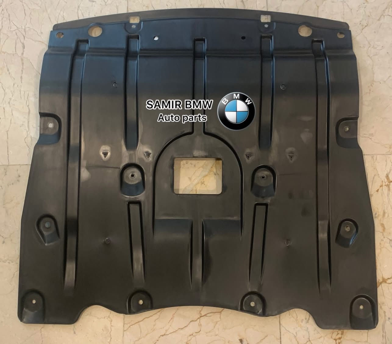 يتوفر درع محرك ابلاستك لسيارة BMW X5 X6 X7 G05 G06 G07 من موديل ٢٠١٧-٢٠٢٣ سعر القطعه ٤٥ الف دينار 
يوجد توصيل الى جميع المحافظات ٥٠٠٠ دينار 
للحجز وتساب ***********
