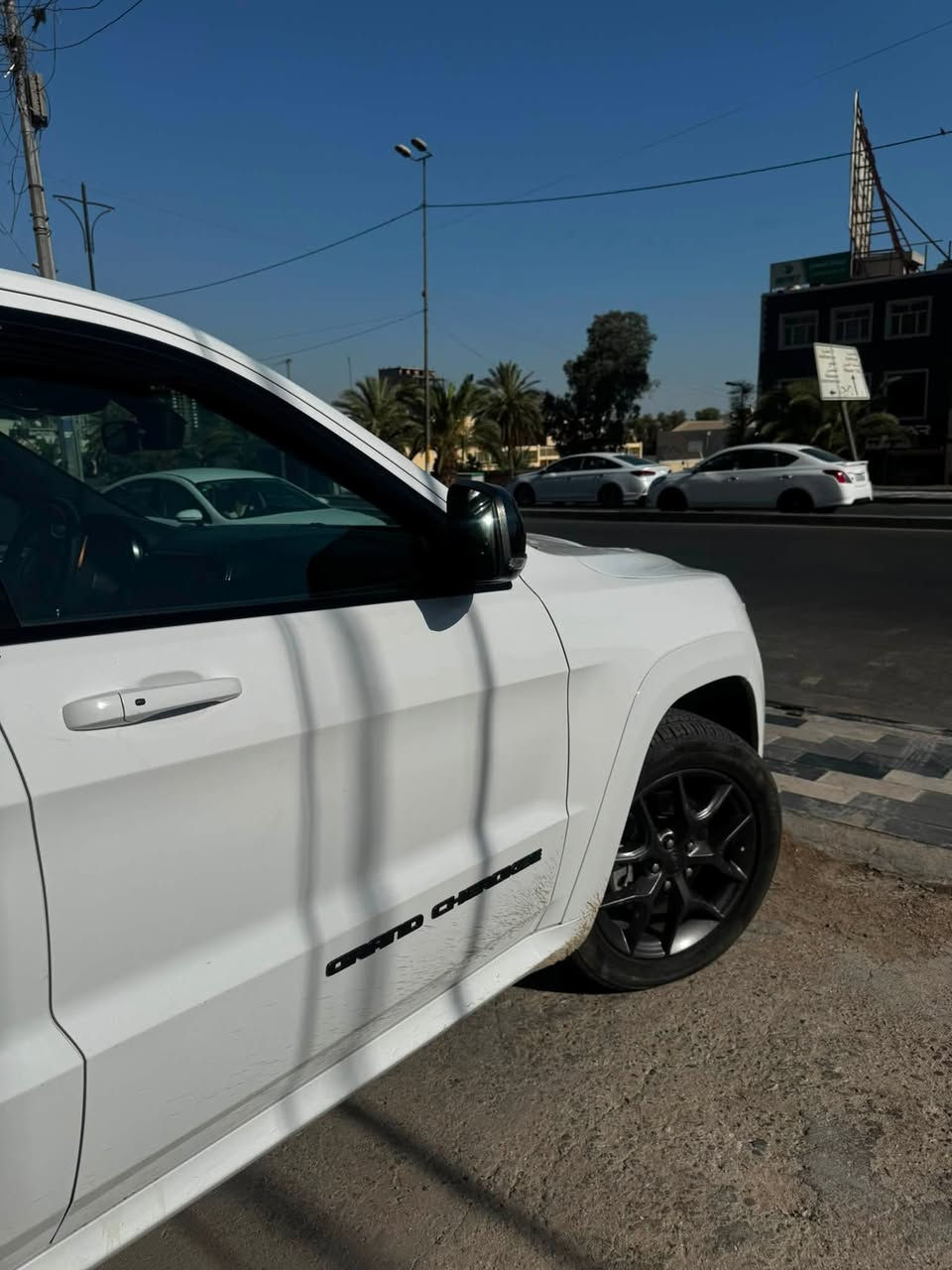 جيب خليجي s 2020
مواصفات : 
حساسات اماميه خلفية 
بانورما 
شفتات ستيرن 
Auto start-stop 
شاشة كبيرة 

بقية مواصفات الـ S الخليجي معروف 

ممشى 57 الف 

للتواصل : ***********
