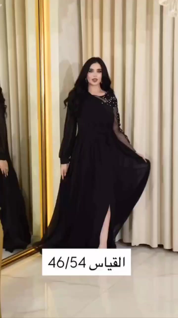 السلام عليكم بنات
قبل شهر اشتريت هاي الفساتين اثنينهم قياس 52 اثنينهم لون اسود واحد منهم سويتلة تعراضة من الظهر بالسحاب وصار 54 يلبس لوزن 115 اشتريتهم ب95 الواحد 
للبيع  الواحد ب70


**إذا كنت صاحب هذا الإعلان وتريد حذفه لأي سبب، رجاءا أرسل رسالة إلى الدعم الفني**