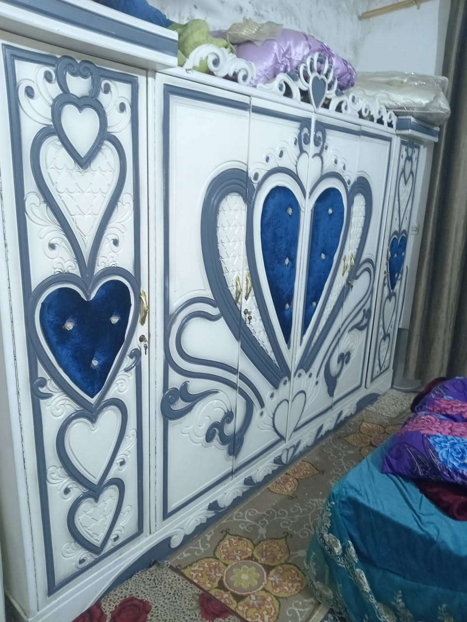 غرفه اخشاب للبيع مستعمله السعر 350 وبيه مجال ***********
