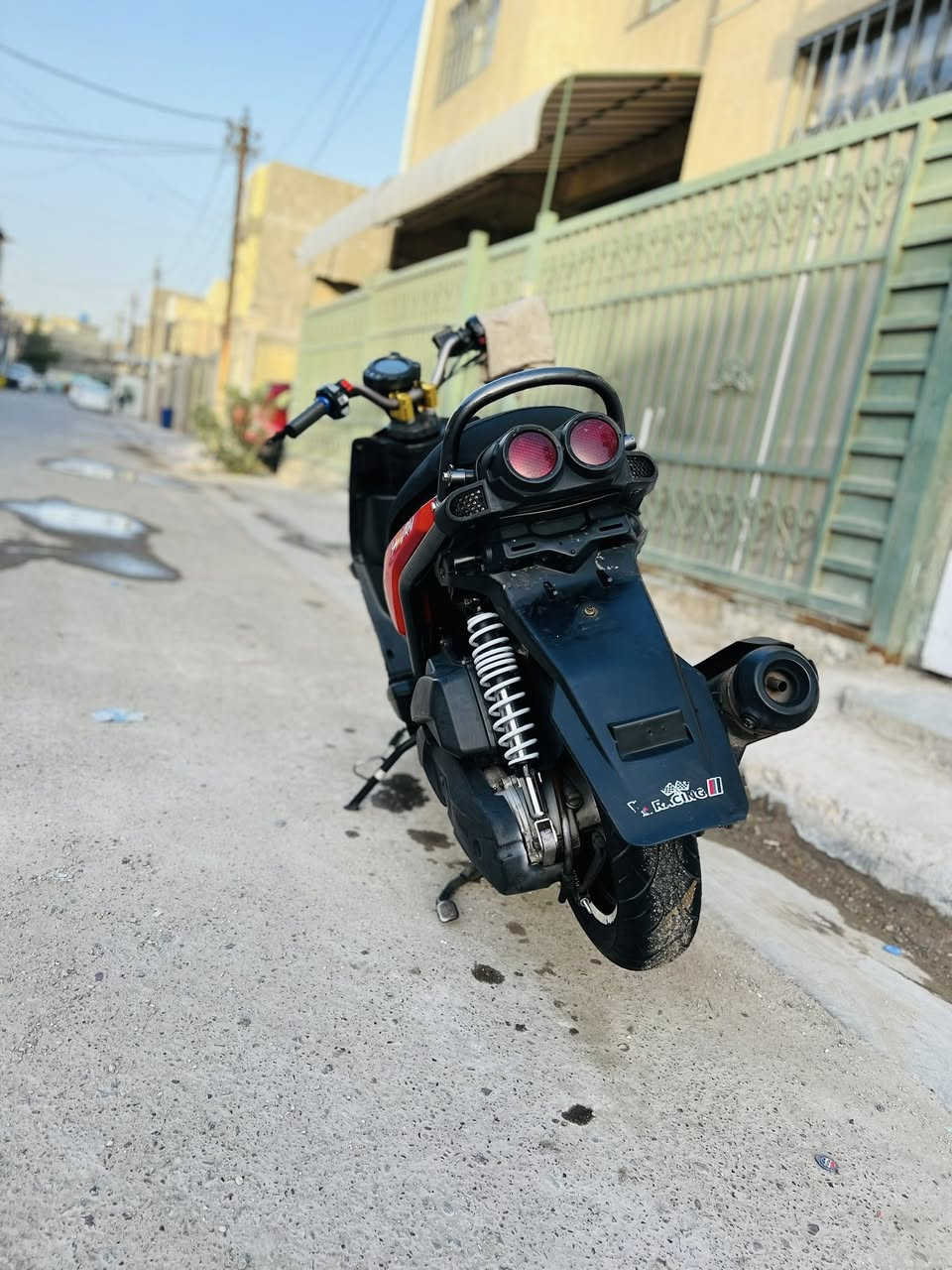 سلام عليكم سنكس جبلي برغي منفتوح بيها كلش نضيفه خير من الله السعر مليون وبيها مجال بغداد الجديده ***********
