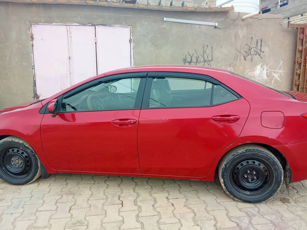 سلام عليكم عندي كورلا موديل 18رقم بغداد باسمي للبيع السعر 130وبيها مجال الاتصال على رقم الهاتف ***********العنوان بغداد
