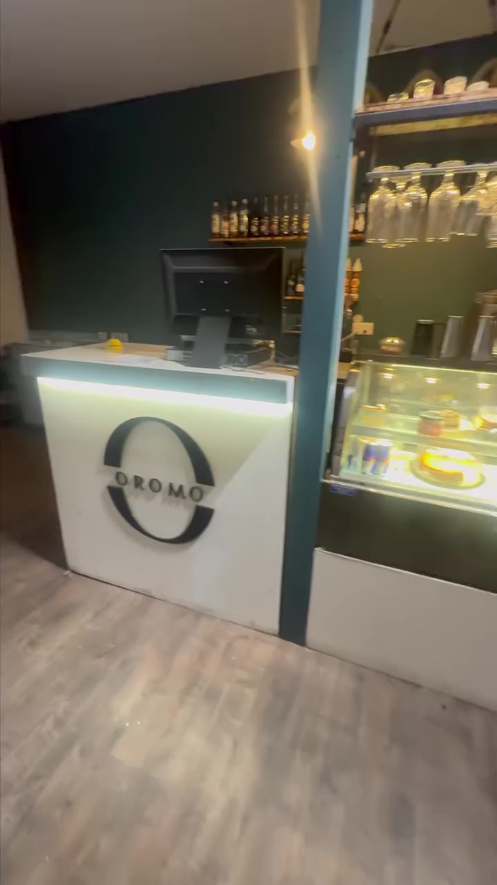 فرصة استثمارية مميزة!
كافيه ومطعم حديث بإمكانات واعدة للاستثمار أو المساهمة
يقع المشروع في منطقة الداودي / شارع التانكي (قرب مطعم فالاهالا)، ويتميز بأفكار جديدة وأجواء عصرية.
  المشروع جديد ومجهز بالكامل
  موقع حيوي واستراتيجي
نبحث عن:

  مستثمر جاد
  أو شريك مساهم فعّال
 للبيع او الايجار بالكامل
  للمهتمين بالتفاصيل والتواصل:
***********
