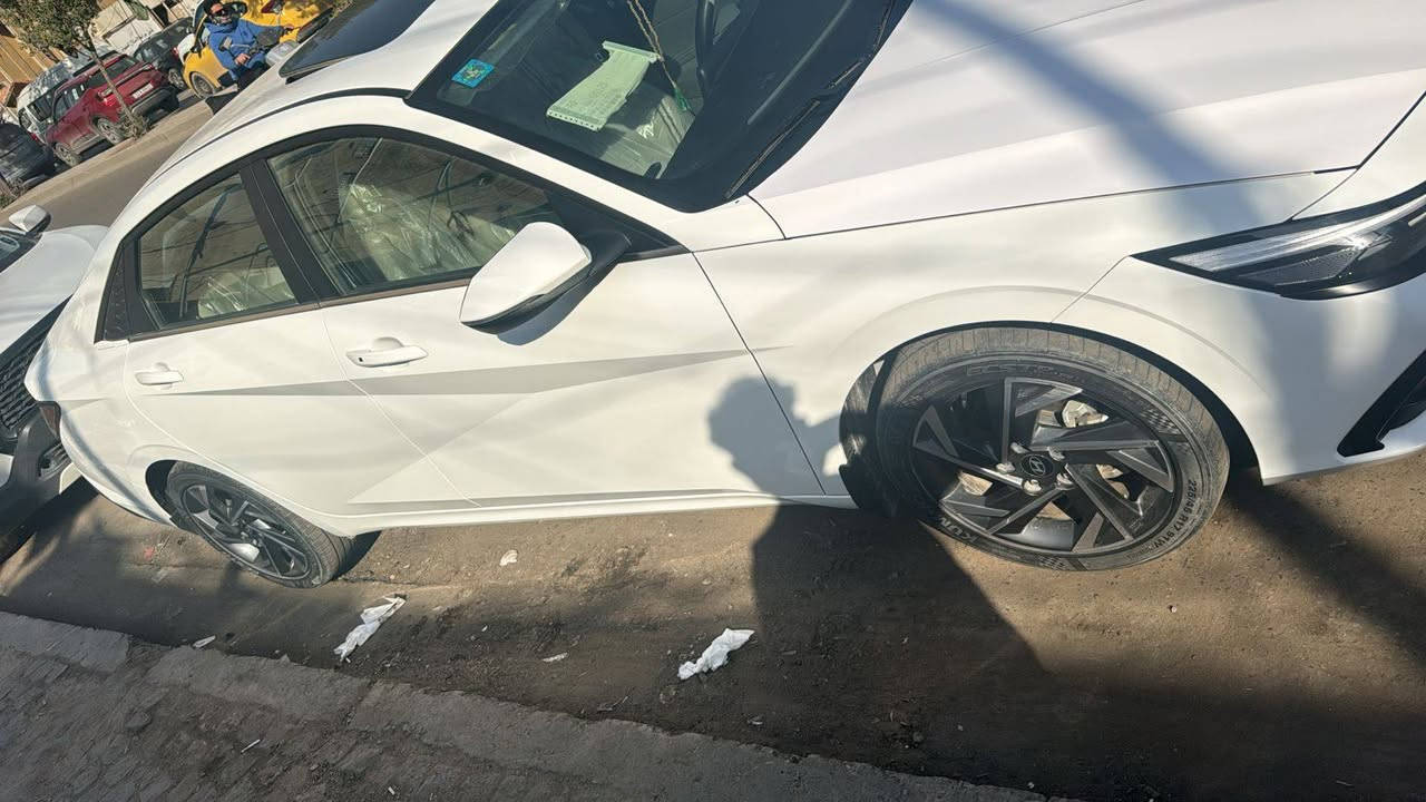 السلام عليكم للبيع او مراوس باقل محتاج فرق  النترا ٢٠٢٤ خليجي اصلي مكفوله رقم بغداد بسمي مكينة ٢٠٠٠ دوش ماشيه ٤٩ km  مكاني بغداد ناحية الوحدة السعر ١٨٨ $ للتواصل ***********
