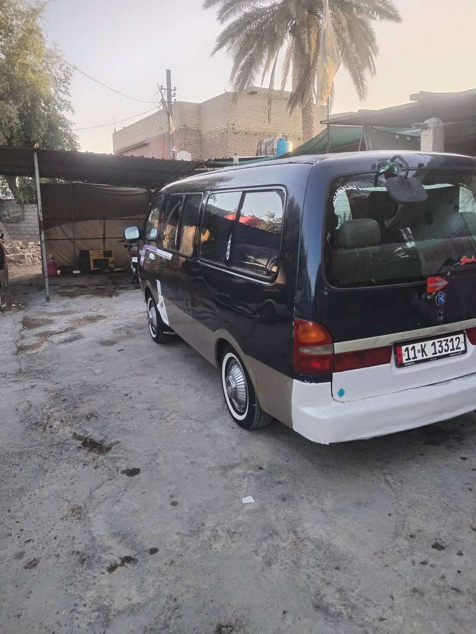 السلام عليكم  سياره بريجو للبيع شاصي معمر بس العبري 1998موديل ساره معمره كلها جديده 70وبيها مجال  جماعت ال55لا تخابروني ***********
