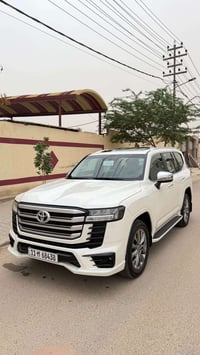 لاندكروز • ٢٠٢٢ • فول مواصفات