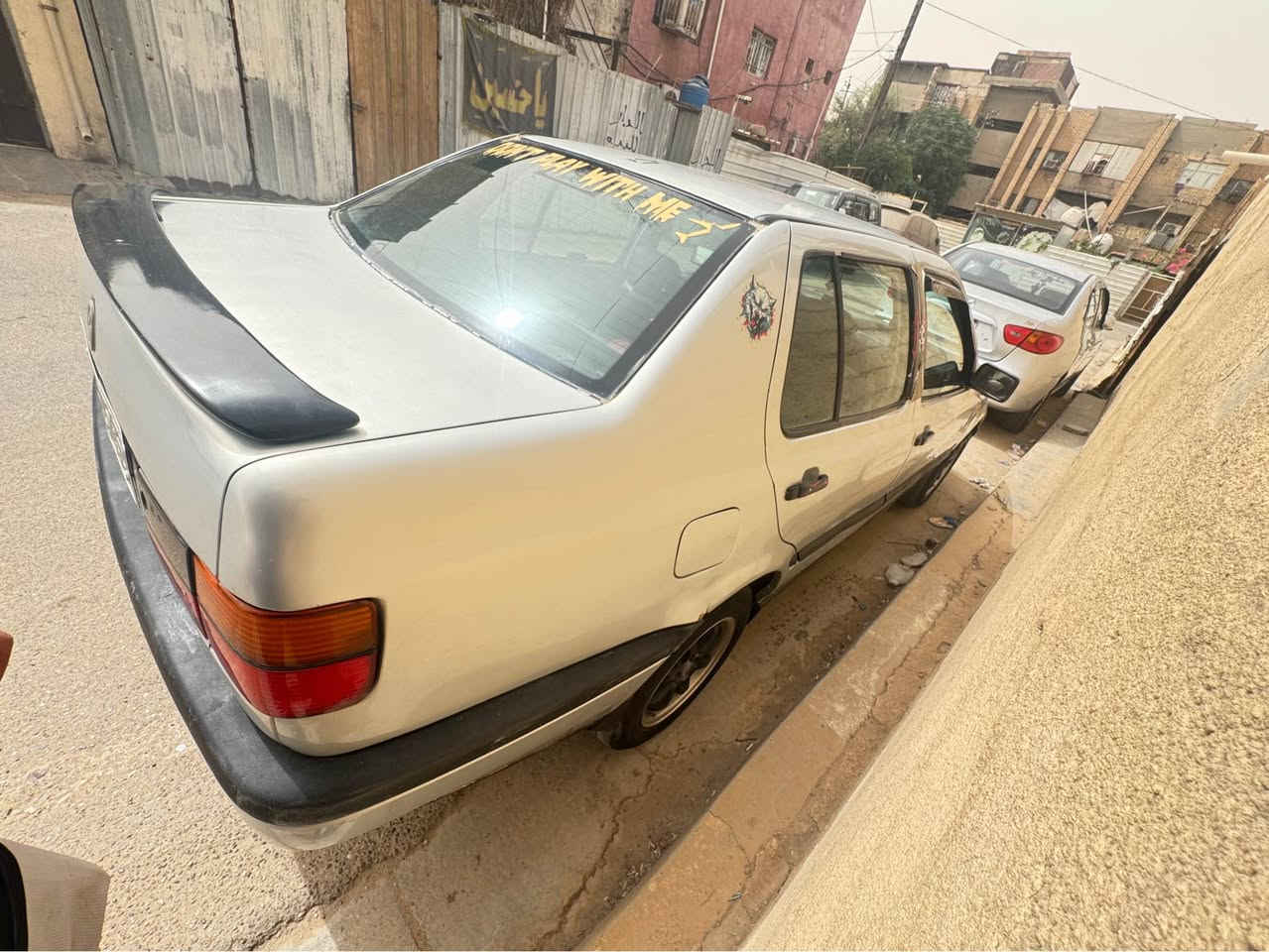 سياره كولف للبيع او امراوس بااحدث موديل 92 رقم الماني بسمي مكينه كير تبريد 
دوشمه جديده مكينه 1800بغداد الزعفرانيه 
*********** بغداد, العراق
