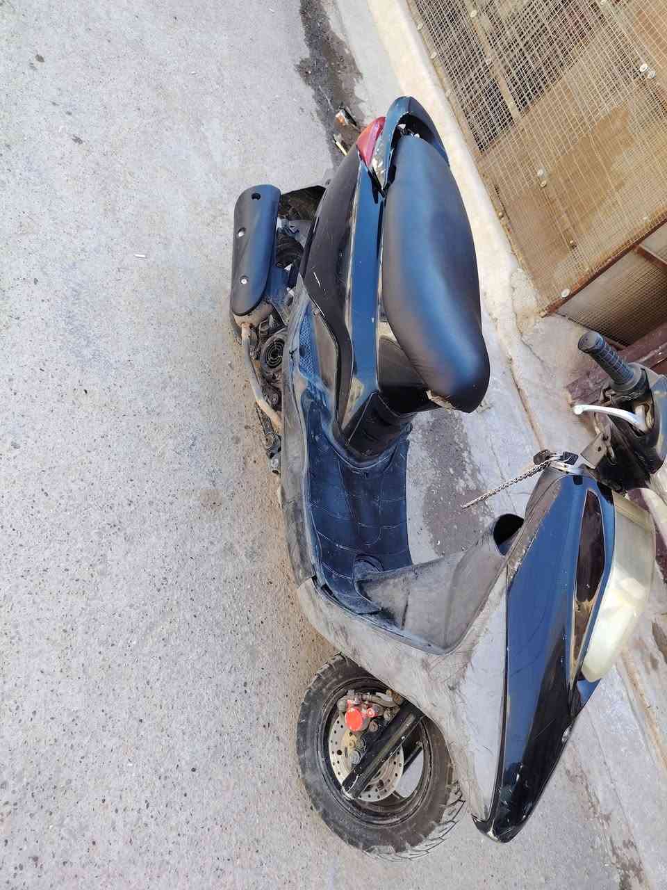 سلام عليكم دراجه بريز للبيع مقفوله كفاله عامه سلفندر كهربائيات شغاله عنوان زعفرانيه سعر 550 رقم ***********
