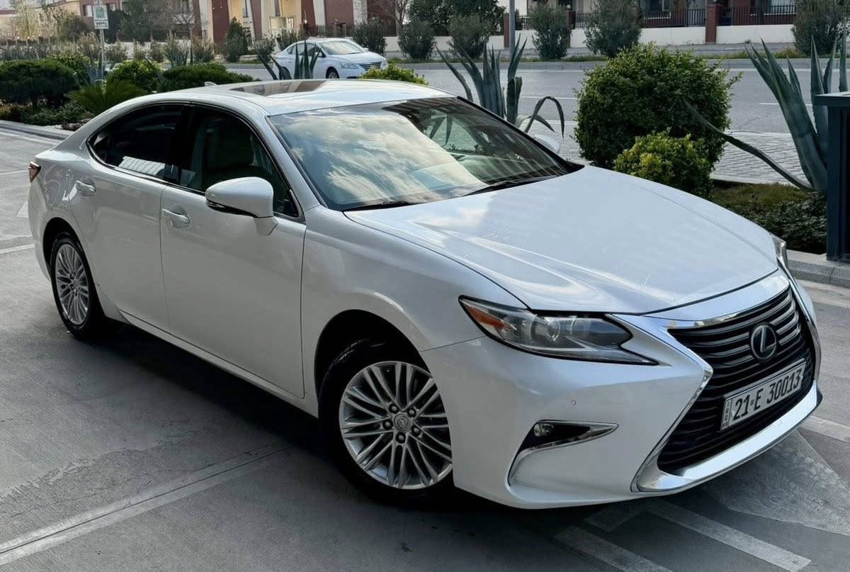 بۆفرۆشتن. 🤍✨🤍 للبیع 

لێگزز ES 350 مۆدێل 2017 
 فوول مواسەفات ES 350 
٦ بستۆن مەکینە ٣.٥ 

سعر /في التعليق يتم الرد فورا على المسنجر ✍🏻

نرخ/ لە کۆمێنت بنوسە یەکسەر وەڵام دەدەیتەوە 📮

مۆبایل /  ***********☎️
‏‎‏‎شوێن : سلێمانی 

سەیارەکە تەنها ٣ پارچەی بۆیاخە بێ ناو ماباقی 
هەموو گیانی بەشەرت و زۆر زۆر جوانە و 
بێ چاڵ و شوخت زۆر تازە و جوانە 
پێش و دوای کەپسە .. 🔷
مەکینە و گێڕ بەشەرتی یەک مانگ نەکراوەتەوە 
و خەلەلی نیە بەشەرت ..🔷

مواسەفات ١/١ ES 350 فوول 
(( بەصمە ،، سڵاید ،، شاشە گەورە ،، کوشن سارد و گەرم سوکان هیتەر ،، ڕادار پێش و دواو لاکان ،، تەحدید سورعە خۆی ئۆتۆ ماتیکی سوکان و ئیستۆپ و بەنزین ئەکات  ،، کوشن خەزن لایت لید و عەدەسە ،، هەردوو کوشن کارەبا ،، ٣ مۆدی لێخۆڕین ،، شاشە و ڤۆلیۆم ،، کامێرا و حاسەی ٤ لاکان ،، ٣ گێڕ و گێر سپۆرت و گێری سوکان ،، و زۆر مواسەفاتی تر  )

٤ تایەی لۆکی بیلادی لە ژێرە 🔷
تەحویل و غرامە بەشەرت 🔷
سەنەوی و ڕەقەم و هەموو شتێکی تازەیە
