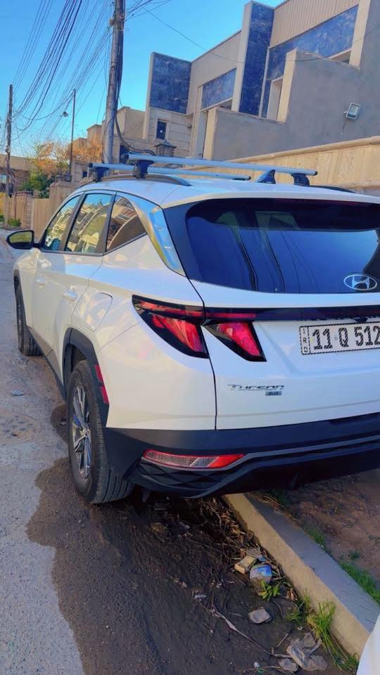 هونداي توسان 2024 هايبرد و بنزين
رقم بغداد ب اسمي
لون ابيض فول عدا الفتحة 
وارد امريكي حادثها سطحي تبديل بنيد نفس اللون والدعامية بلادية نفسها فقط الجاملغ الامامي معدل على البارد وبدون دواخل السيارة فقط بارد بدون صبغ
وموجود بيها سونار

المواصفات:
ماشية 11 الف ميل
/بصمة/تشغيل عن بعد/ترحيب ابواب/رادار امامي/رادار جانبي/تحديد مسار /مانع انحدار/اوتو هولد/هندبريك بصمة/كشن كهرباء/كشنات تدفئة/تبريد قطعتين/مود درايف/جنطة كهرباء/لايت زنون/بلوجكتر زنون/شحن واير ليس/كامرة دوارة/فول تحكم ستيرن/بلوتوث/AUX/منافذ 
USB/كاربلي/ ويل كب
محرك 1600 تيربو

السعر 18.800$
188 ورقة
العنوان : بغداد السيدية
*********** يوجد واتس اب
***********
