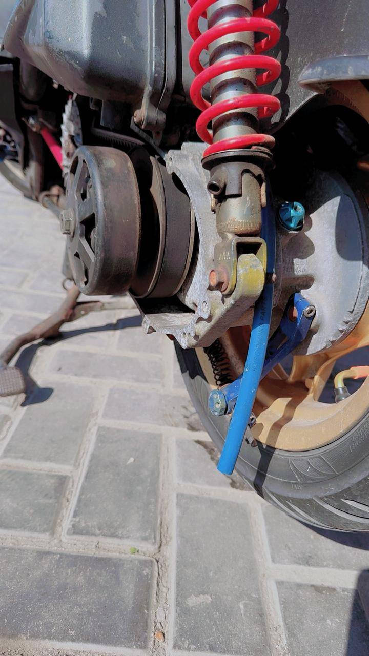 السلام عليكم متاح دراجه جبليه رمبه مزوده السعر مليون و300 للإستفسار اتصل على الرقم ***********
