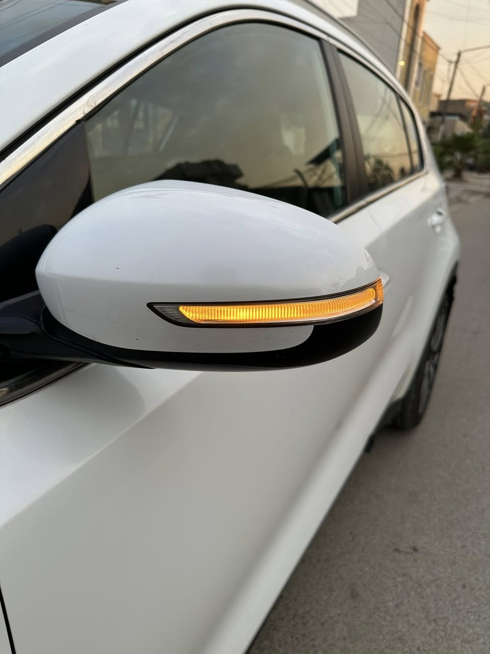 كيا سبورتج 2018 وارد خليجي بدون صبغ بدون حادث بدون بارد محرك كير غير مفتوح على وضع الشركة رقم بغداد دولي باسمي حساس امامي خلفي وضعيات قيادة كامرة شاشة اريل نفكيتر داخل جلد ومخمل لايت متحرك تدفئة تبريد ممتاز امامي خلفي تخم تاير باتري جديد دهن وفلاتر مبدل جديد كتلوكات الشركة سويج ريمونت عدد 2 مكاني بغداد الكرخ للبيع السعر 187 للاتصال *********** متوفر واتس اب
