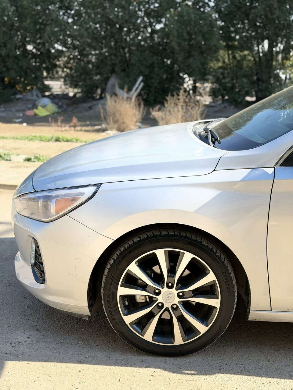 سلام عليكم 
النترا ٢٠١٨. GT
ورادّ امريكي 
حادث موضح بالسوناربابتين والجاملغ الخلفي
ماشيه٨٠ الف مايل
سنويه جديده وهزه جديده
ورقم جديد
باسمي
لد امامي
ويل كب ١٧
كامرا شاشه اصيله ابل كار بلي
فول تحكم ستيرن
جاهزه من كل شي
للبيع فقط
مكان سياره الغزاليه
السعر ١٠٠ ورقه بيه مجال جدا بسيط
*********** 
وصور السونار مرفقه
