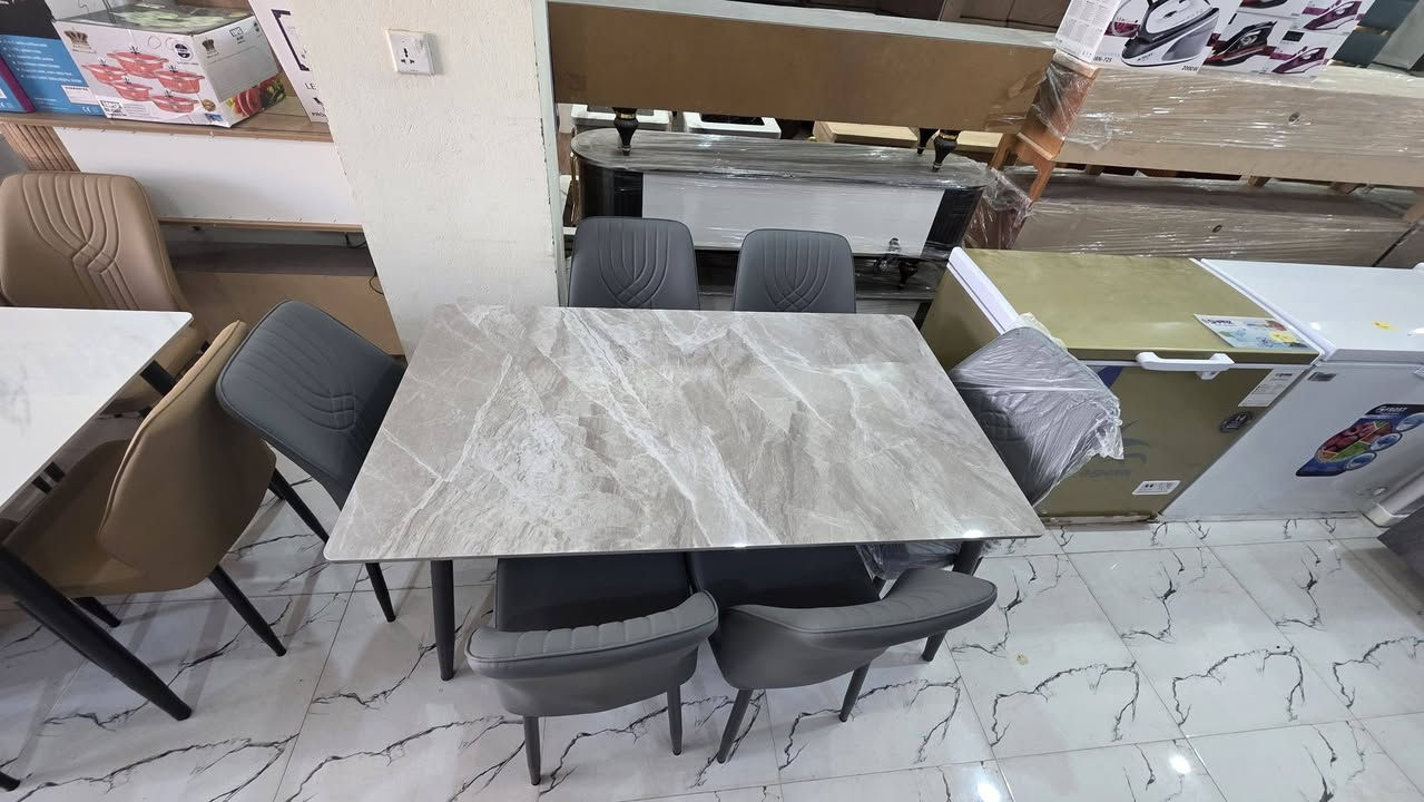 متوفر الان في مجمع الربيع للأثاث المنزلي". 
طاولات طعام ست كراسي 
اهلا وسهلا بكم


**إذا كنت صاحب هذا الإعلان وتريد حذفه لأي سبب، رجاءا أرسل رسالة إلى الدعم الفني**