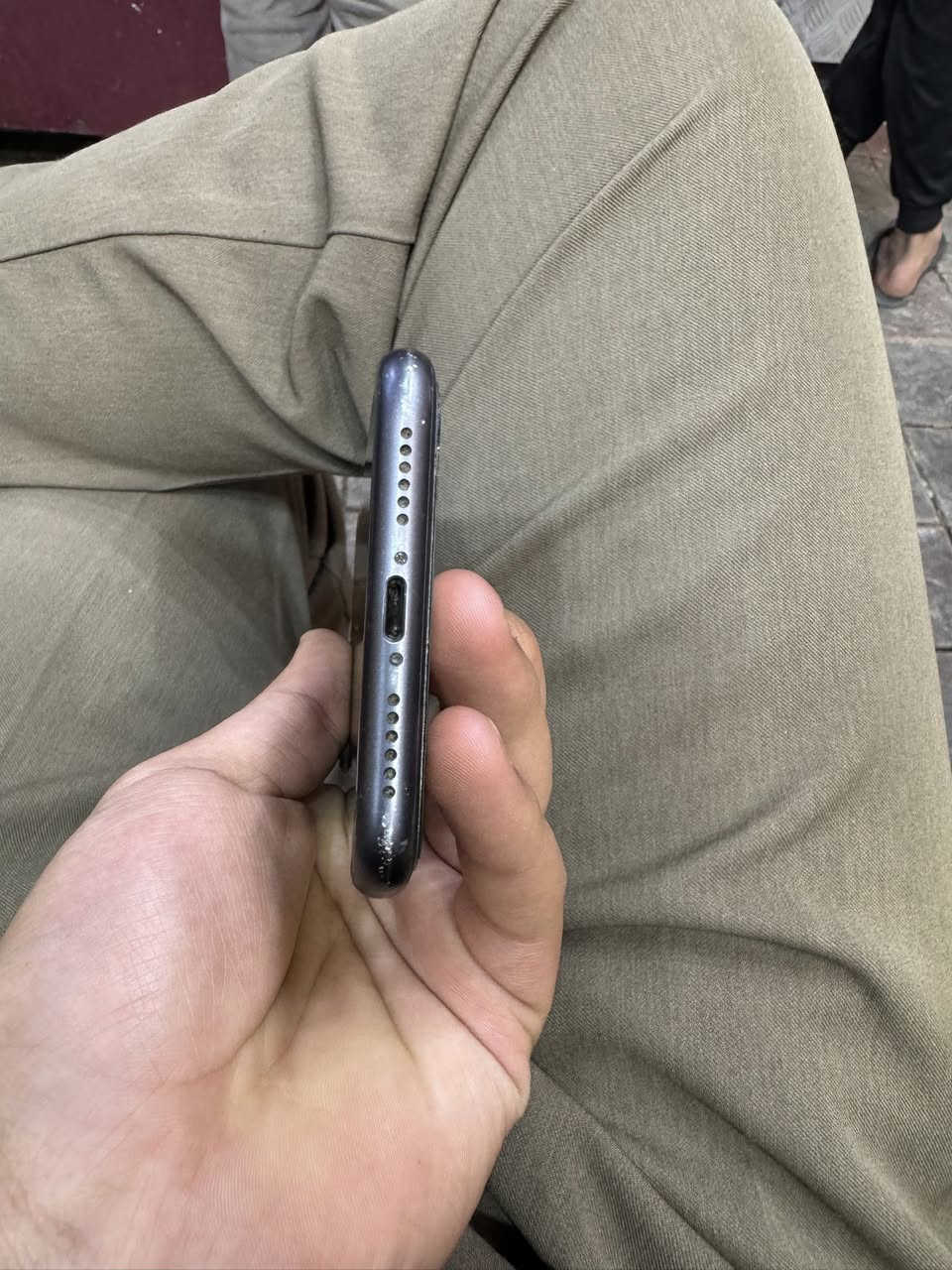 ايفون 11عادي ذاكره 128 بطاريه 84 مكفول كفاله بي بس شخط بل شاشه لباقي مكفول ملاحظه شخط من كسر الاستفسار ***********
