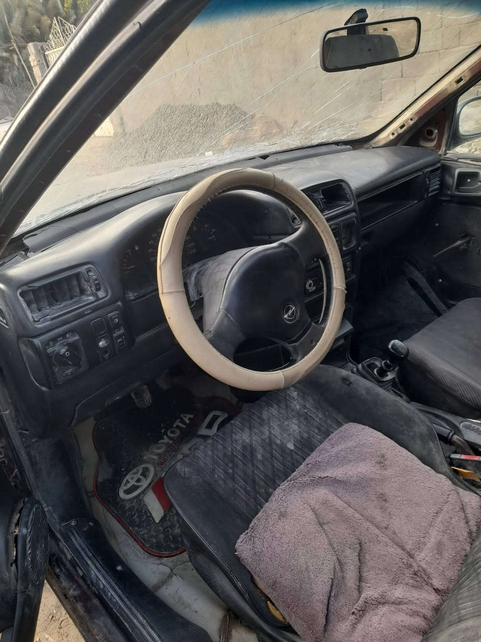 سلام عليكم اوبل فكترا موديل 92 رقم نجف سنويه نافذة 22 مكينه بيه  خيط بخار كير نضيف تخم تاير جديد راعي ماندل اتكفل سرقه وعشاير السعر 13 وبيه مجال العنوان بابل المسيب ***********
