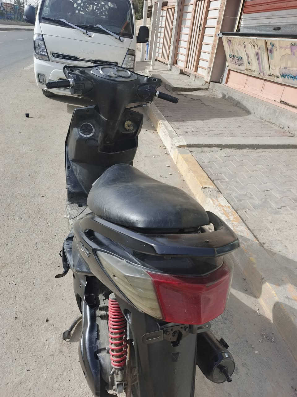 تراجه سكنس فحل. نكره تشتغل. هندر ملغي عوزه شوته. مصبوغه كفراته سود لايت امامي طافي الباقي كل شغلل مكاني دوره. مراوس بدراجه   غو بيع350. مكينه ناعمه وحلوه نكره بكل وقت ***********
