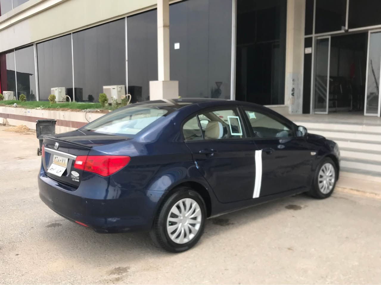 ئیم جی مۆدیل ٢٠١٢مەکینە بی تۆربۆ گێرو مەکینەی بەشەرت سێ پارەچەی سبوخە ناوی نەگرتەوە بەس پەمپە سەیارەکە توندو تۆلەسۆنەریم داناوە بەناو کردن ووەکالە بەشەرت(٣٠٠)هەزارخرامەی لەسەرە  *********** أربيل, العراق
