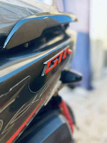 السلام عليكم دراجه GTR دراجة وكاله 
رمبه كفاله عامه برغي ممفتوح منها 
٢٠١٤ حديث شاشه ٣ الوان كلشي شغال بيها من كهربائيات من كلشي  دراجه خير من الله
السعر مليون و ميه بيها مجال بصيط حك الجيه
عنواني بغداد الغزاليه شارع الضغط
للاستفسار :***********
موجود خاص هم
وموجود واتساب
