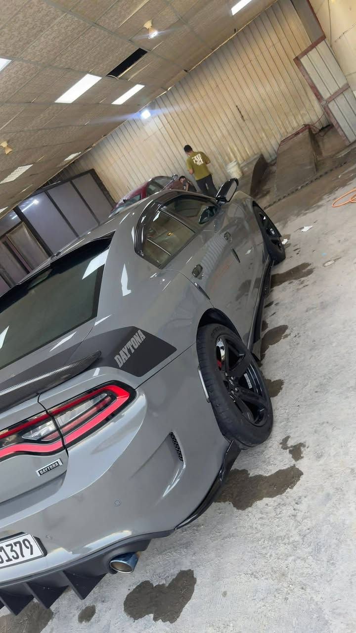 جارجر 18 خليجي وكالة هارلم كفالة عامة
ماشية 130 الف
فول لمتد السيارة
سيارة محدثة دايتونا
وغراضهة موجودة
مصروف عليهة هواية
غرفة دايتونا سعرهة 1000 دولار
بنيد اصلي ودعاميات 
 شوتة رياضي سعرهة 500 دولار
دركة RPM سعرهة 400 دولار
ويل رياضي 20
ادامة منضومة البانزين وسيرفز عام وصدر جديد
منضومة زنون
سبايدر رياضي
مازدات 2023
السعر 270
***********
بغداد السيدية
