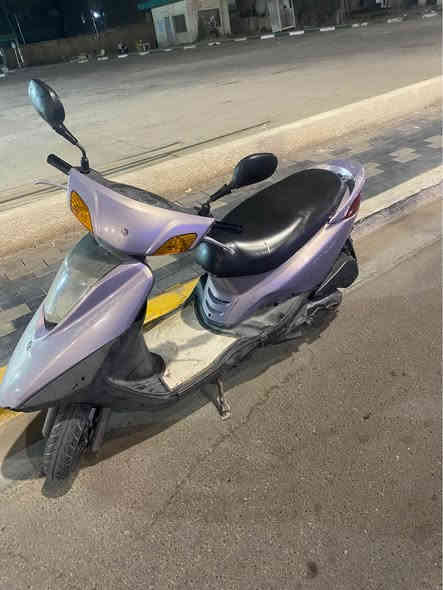 للبيع بريز برغي ممفتوح بيه بلاديه وناعمه وكفرات بلاديه كله بلادي سعر 750 مكاني الوزريه *********** بغداد
