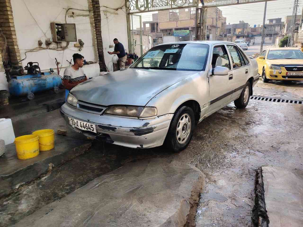 سلام عليكم للبيع برنس مديل ١٩٩٣ مكينه مفتوح كير مكينه مكفولات رقم دولي تخم تاير جديد صدر جديد للبيع السعر ٢٣ العنوان بغداد الحسينيه ***********
