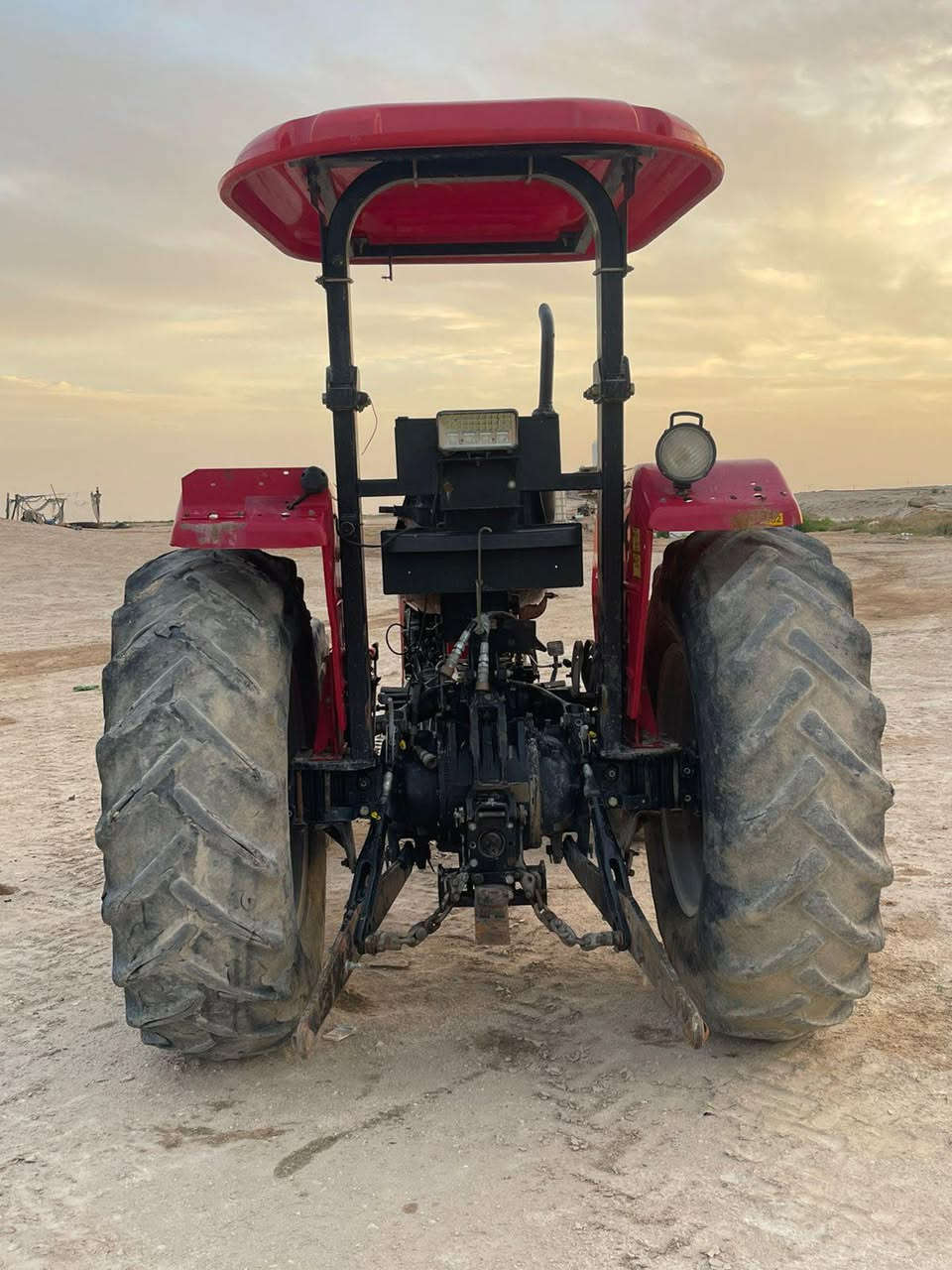 السلام عليكم فوركسن لبيع موديل 2023 رقم سليمانيه سنويه تنتهي 2028 
مكان المكينه السماوه 
رقم موبايل ***********
