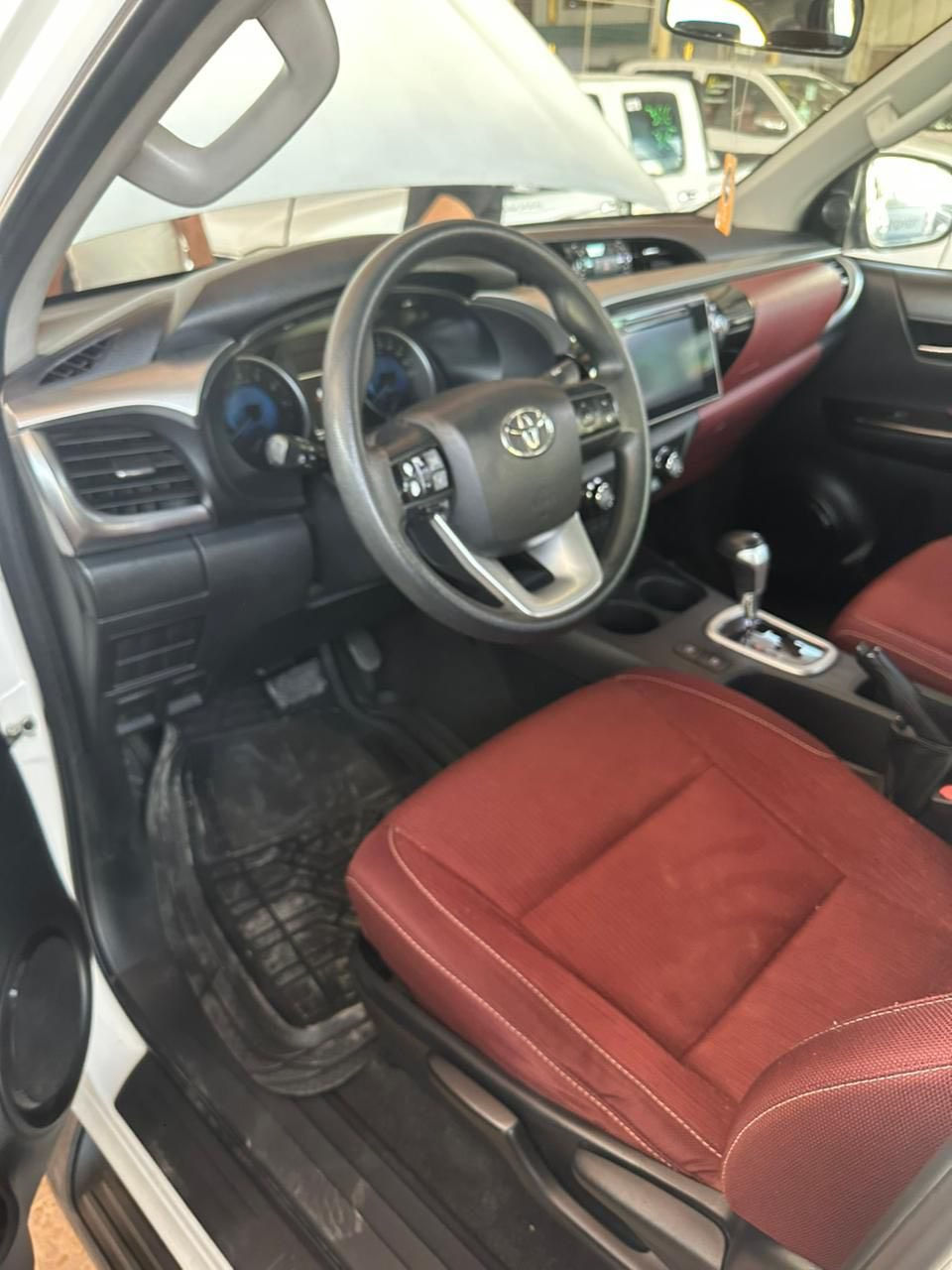 السلام عليكم تيوتا 2016 عالي محرك 2700  كير اوتو سياره مكفوله بيهه بس بارد بل بدي محرك كير تبريد صدر تايرات كفاله ترايه كلش حلو سياره احلى من صور  شاشه جبيره كأمره حساس تبريد ثلج هوك سحب بيه درع امامي ستيل فوريل انظمه قياده رقم اربيل بسمي تحويل ثاني يوم السعر 250 وبيهه مجال العنوان بغداد المنصور اتصال ***********  واتساب ***********
